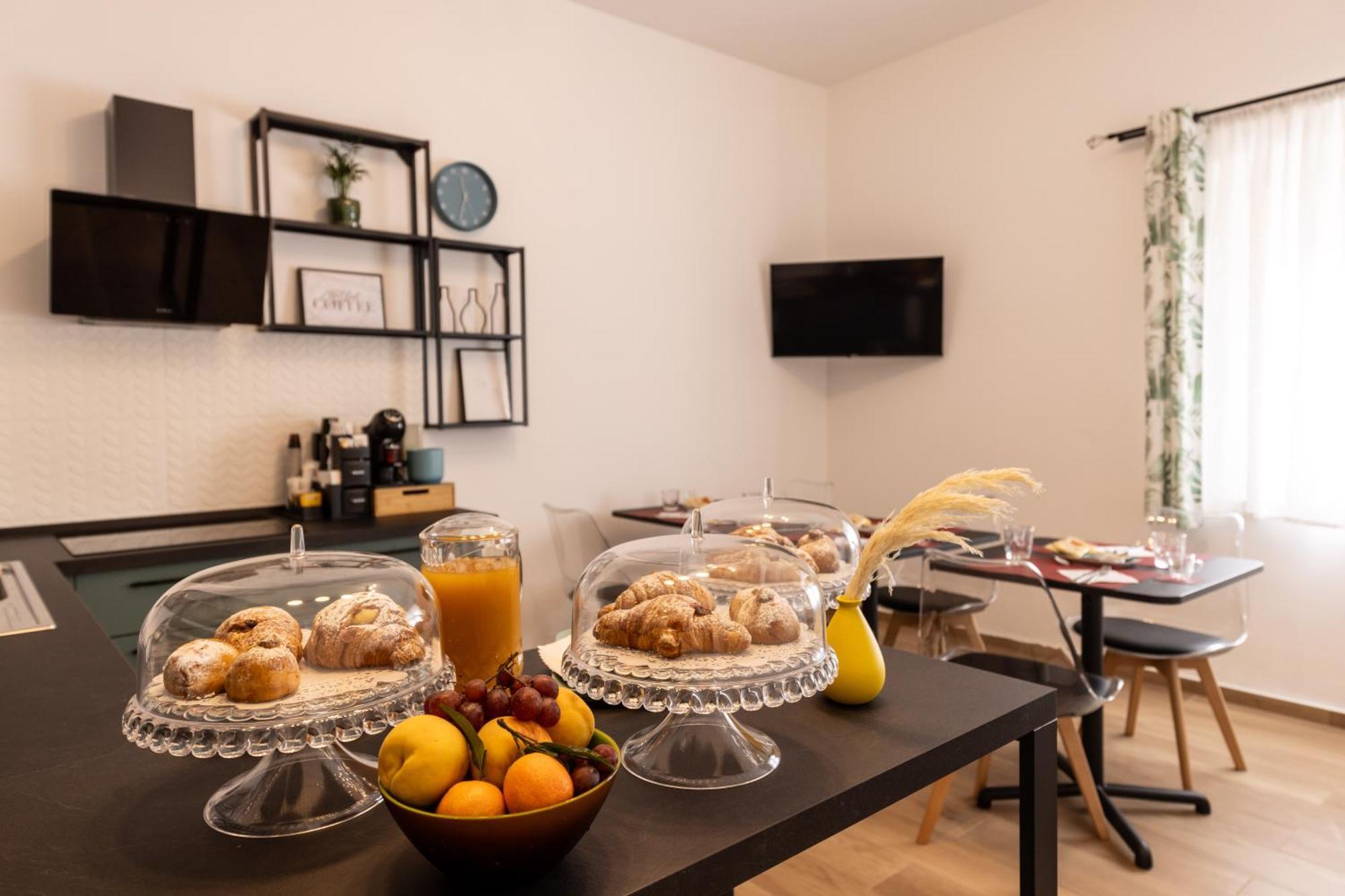 Armony Luxury Suites Aeroporto di Catania Fontana Rossa Esterno foto