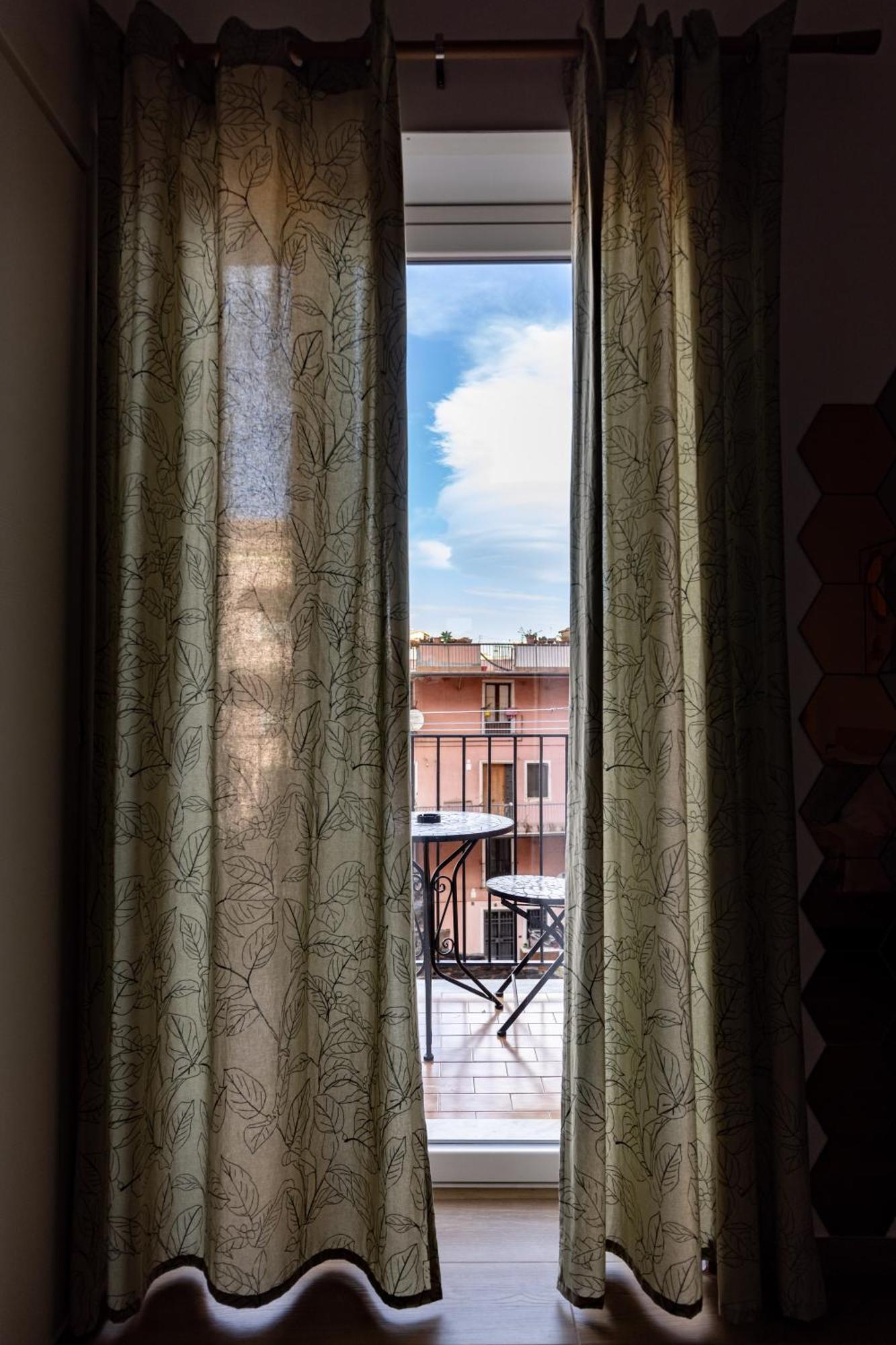 Armony Luxury Suites Aeroporto di Catania Fontana Rossa Esterno foto