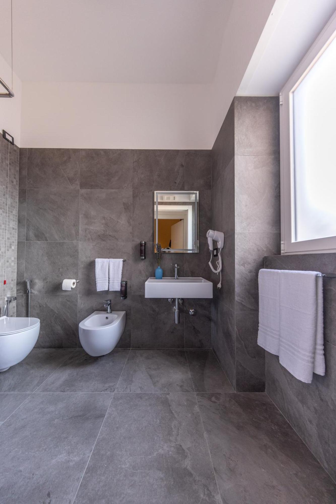 Armony Luxury Suites Aeroporto di Catania Fontana Rossa Esterno foto
