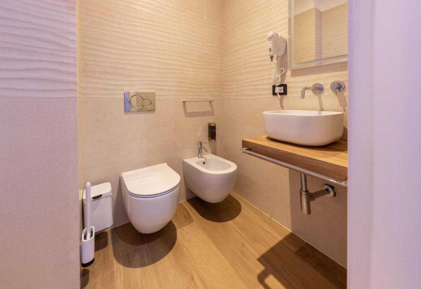 Armony Luxury Suites Aeroporto di Catania Fontana Rossa Esterno foto