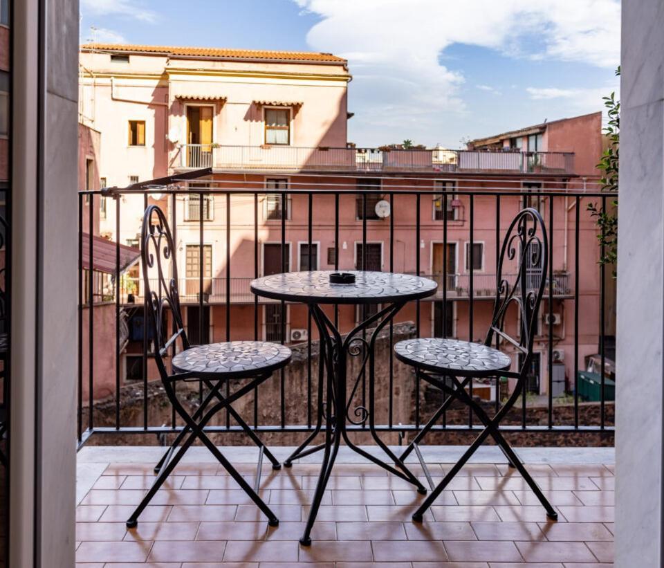 Armony Luxury Suites Aeroporto di Catania Fontana Rossa Esterno foto
